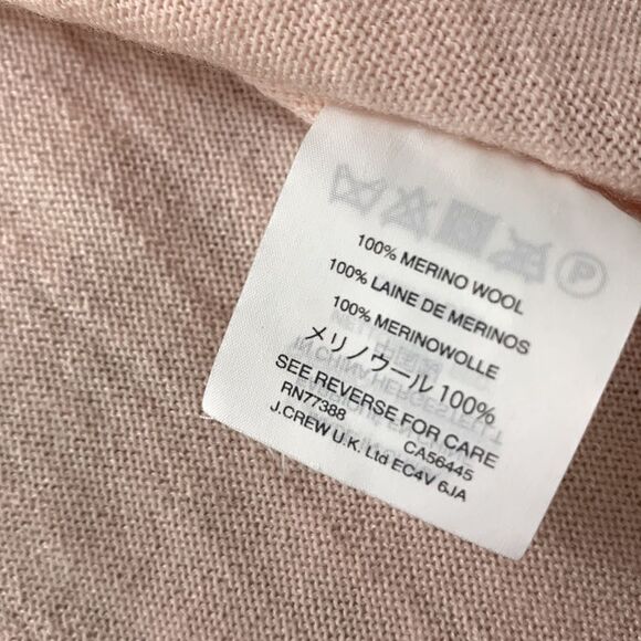 Drape this soft and warm merino wool Open Cardigan by J. Crew in baby pink - Picture 4 of 12
